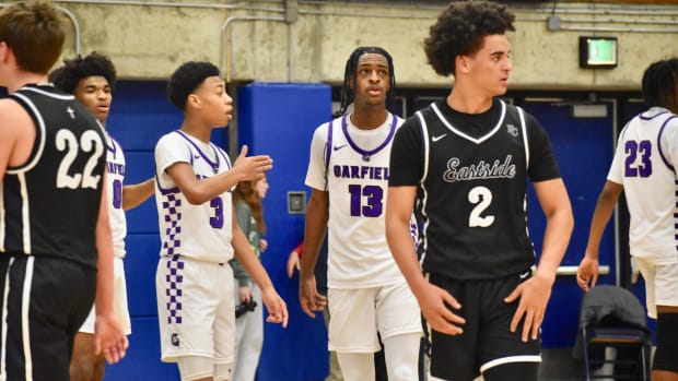 2023-24 Washington high school boys basketball, districts: Garfield vs. Eastside Catholic